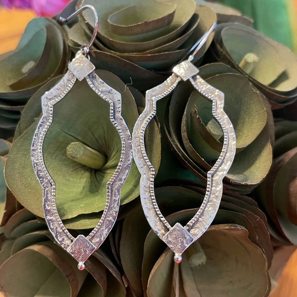 Silpada ‘Vintage Frame’ Sterling Silver Etched Earrings W3282 - Picture 13 of 15